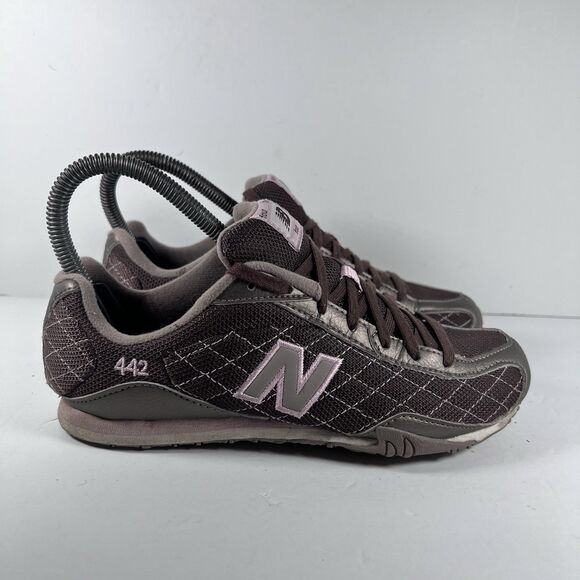 New Balance Shoes - New Balance 442 Lace Up Athletic Training Shoes Women's Size 6